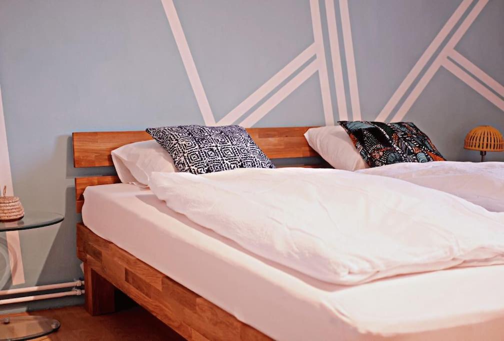 Colourful 2.5 Bedroom With Large Balcony & Garden. Prinzersdorf Ngoại thất bức ảnh